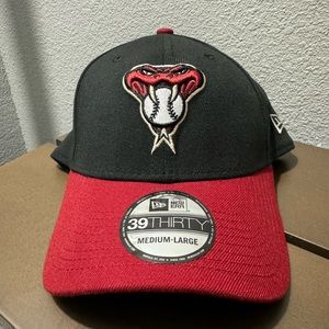 Arizona Diamondbacks New Era 39thirty Medium-large Black And Red Hat. NWT